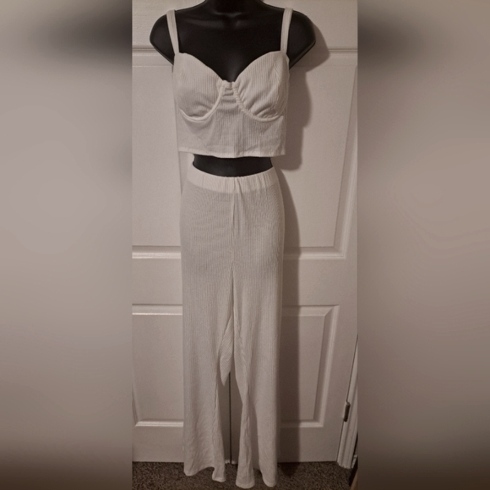 White Ribbed 3 Piece Set - Picture 4 of 16